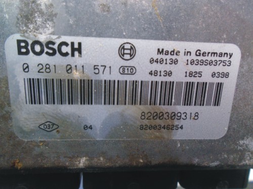 Riadiaca jednotka motora Renault Laguna II 2.2 dCi 0281011571