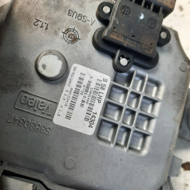 Motorček stieračov pravý Citroen C4 Picasso 53042446 