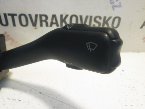 Prepínacia páčka Skoda Octavia I