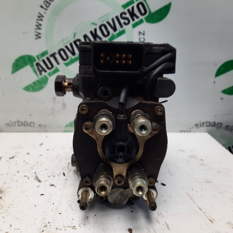 Vstrekovacie čerpadlo Ford Mondeo III 2.0 TDDi 0470504021