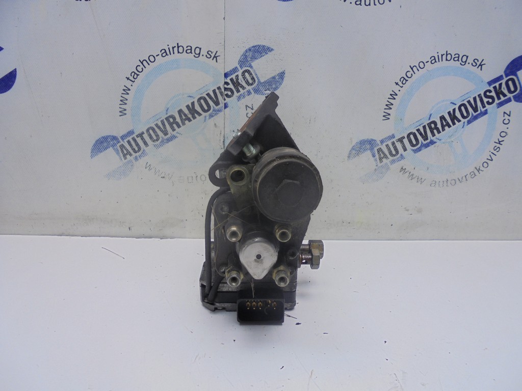 Vstrekovacie čerpadlo Ford Mondeo Mk3 2.0 TDDi 0470004013
