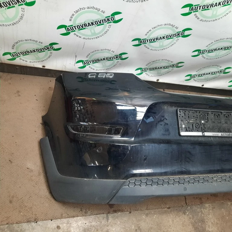 Nárazník zadný s PDC Volvo C30