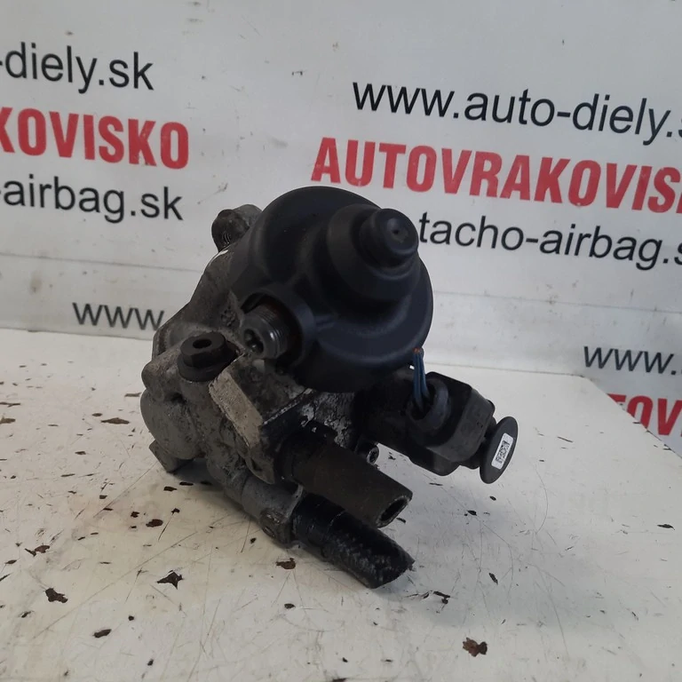 Vstrekovacie čerpadlo Volkswagen Golf VII 2.0 TDI 0445010537