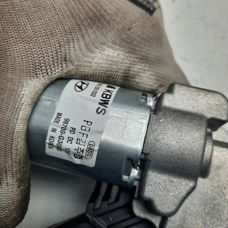 Motorček stierača zadný Hyundai i30 III 98700-G3000