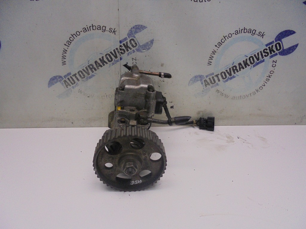 Vstrekovacie čerpadlo VW Golf III 1.9 TDi 0460404994
