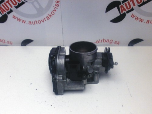 Škrtiaca klapka VW Passat 1.8 T 058133063M