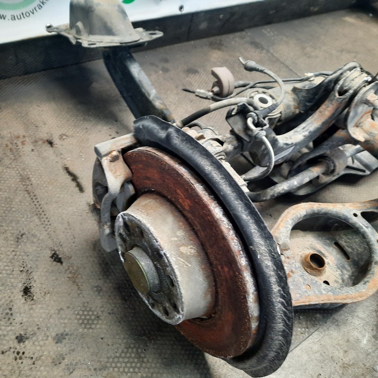 Zadná náprava Volkswagen Passat B7 combi