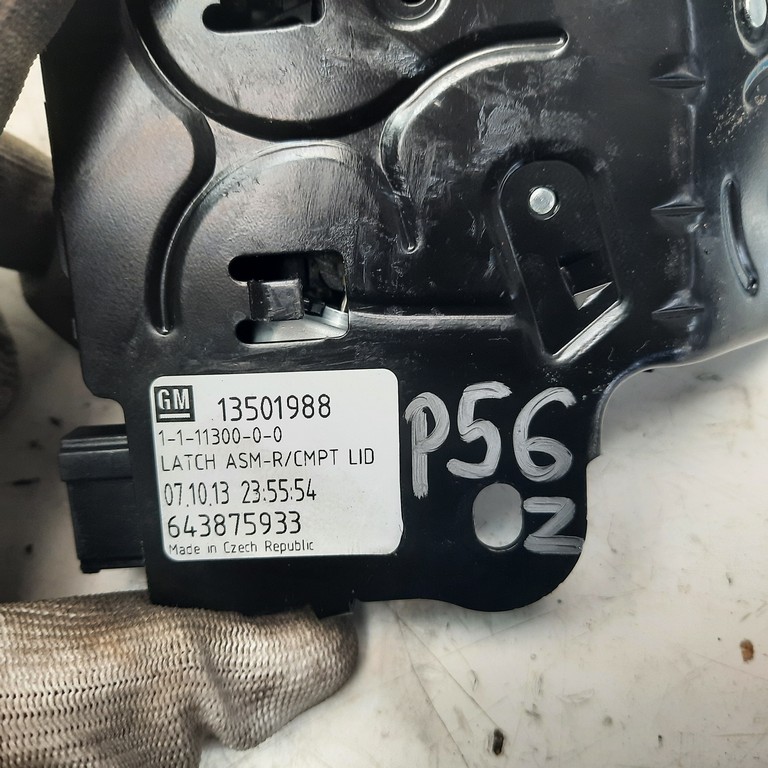 Zámok 5 dvere kufor Opel Astra J sedan 1501988 643875933