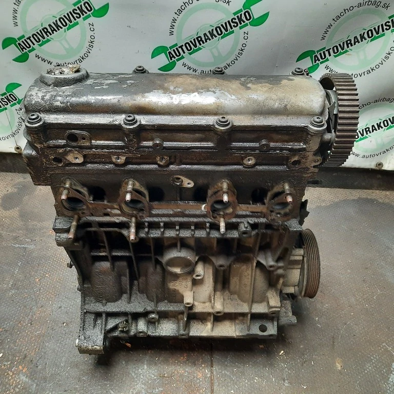 Motor Skoda Octavia I 1.6 AVU