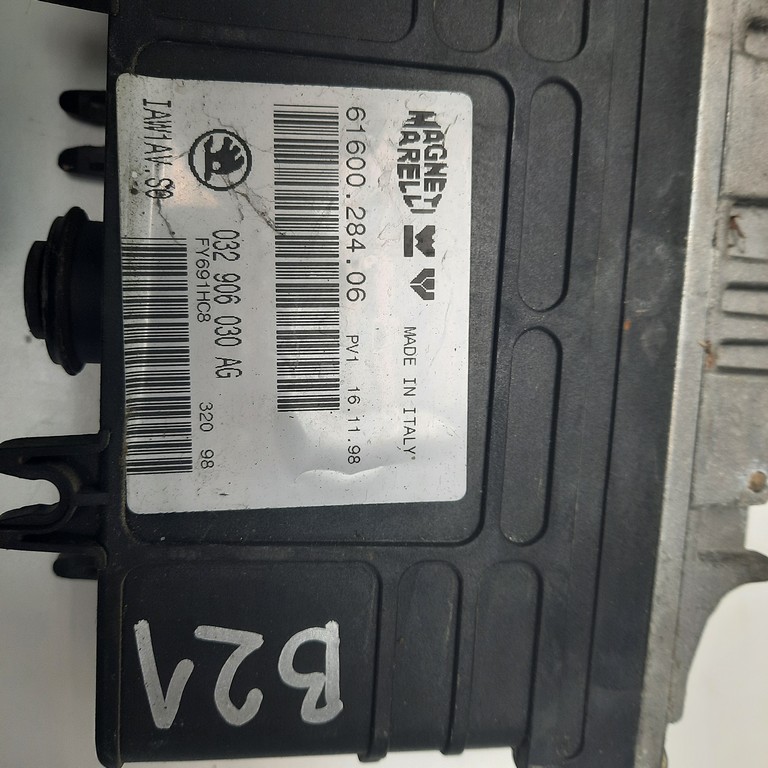 Riadiaca jednotka motora Skoda Felicia 1.6 032906030AG