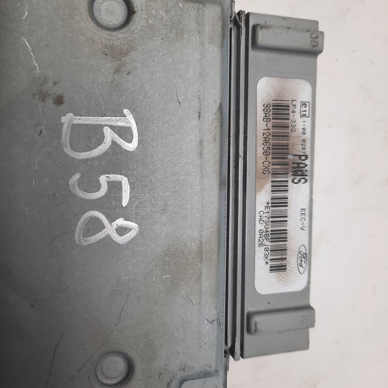 Riadiaca jednotka motora Ford Focus 1.6 98AB-12A650-CXG