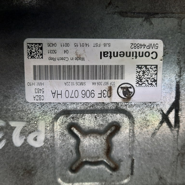 Riadiaca jednotka motora Škoda Rapid 1.2 TSI 03F906070HA 