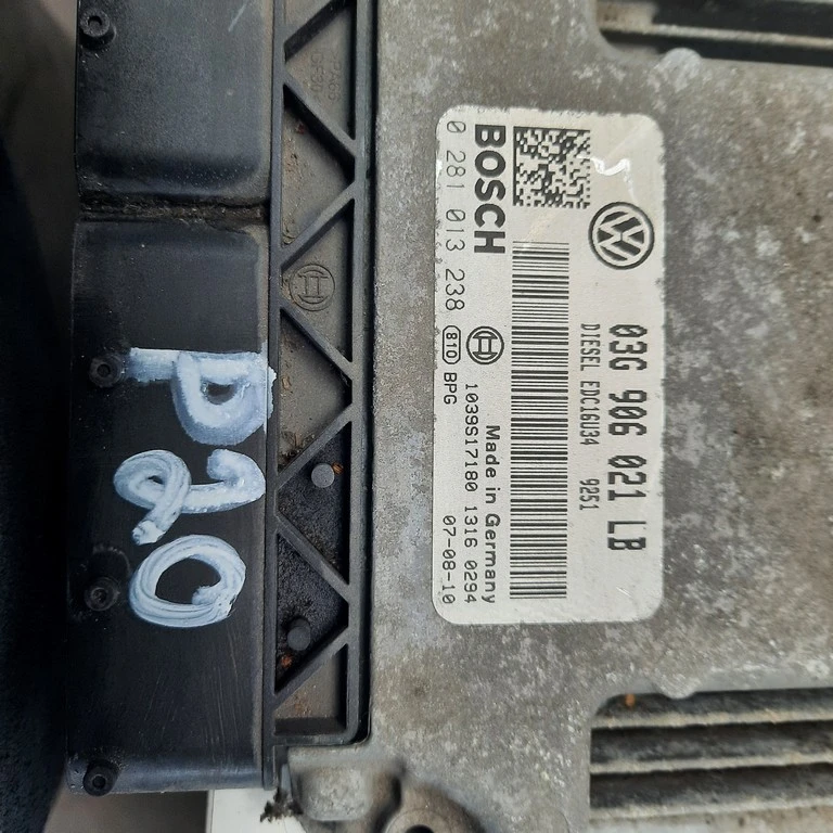 Riadiaca jednotka motora Škoda Octavia II 1.9 TDI 03G906021LB