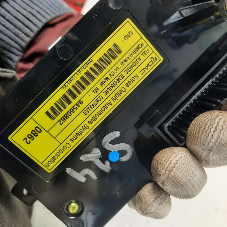 Ovládač kúrenia Opel Antara 94560862