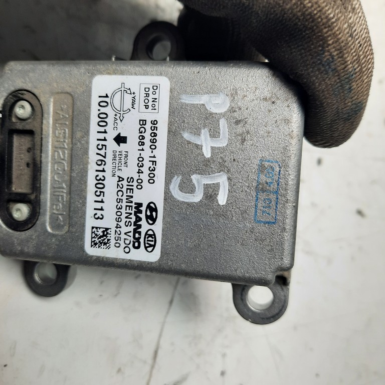 Riadiaca jednotka Hyundai Tucson 95690-1F300