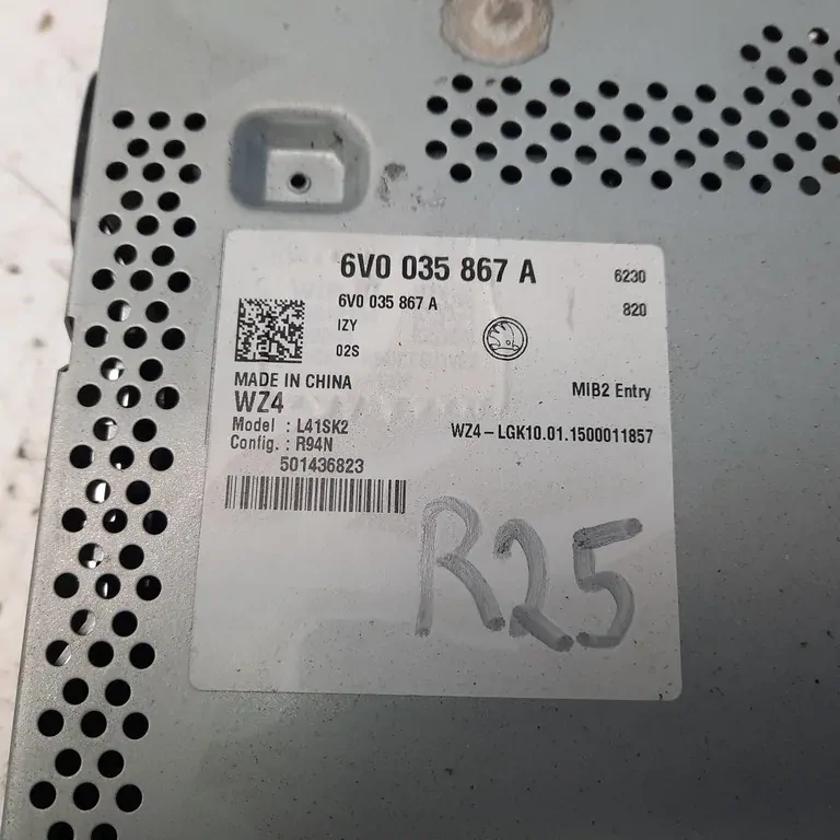 Autorádio Škoda Fabia III 6V0035867A