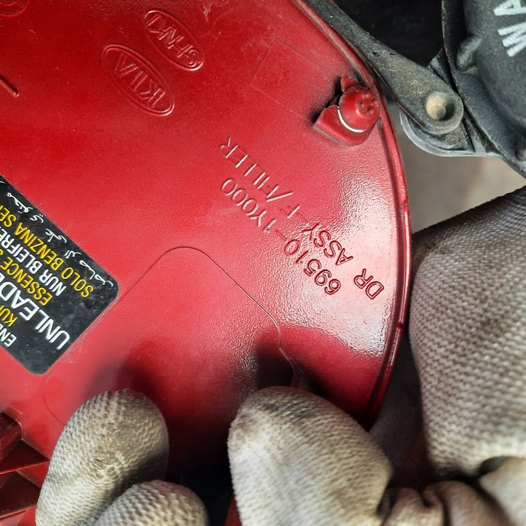 Dvierka nádrže Kia Picanto 69510-1Y000 695101Y000