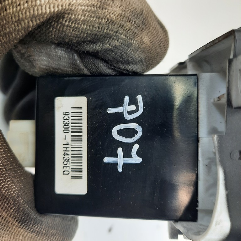 Vypínač Kia Ceed 93300-1H435EQ 933001H435EQ