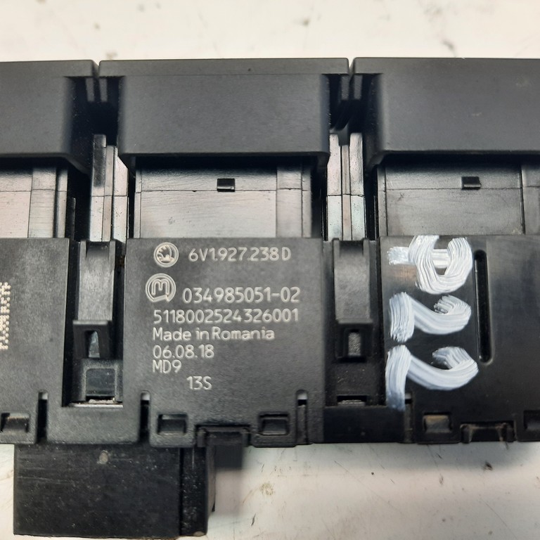 Vypínač štart stop Škoda Fabia III 6V1.927.238D 6V1927238D