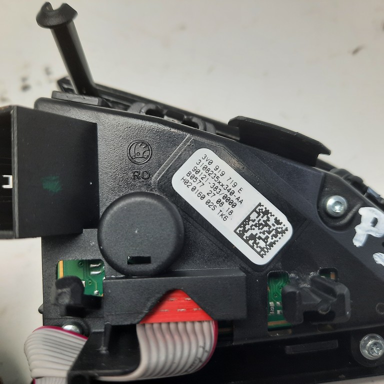 Vypínač multifunkčný volant Škoda Fabia III 3V0919719E 