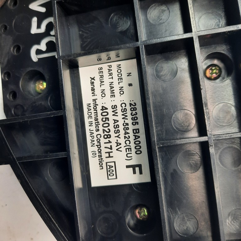 Vypínač rádia a klimatizácie Nissan Primera P12 28395BA000