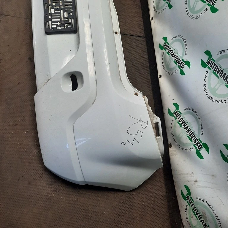 Nárazník zadný Dacia Sandero I