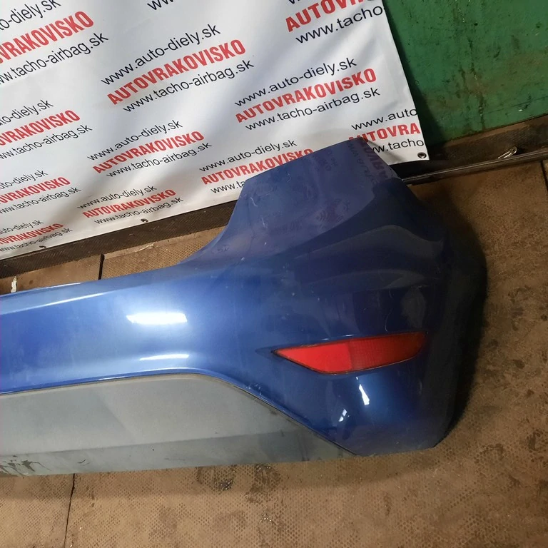 Nárazník zadný Ford Fiesta MK6 bez PDC
