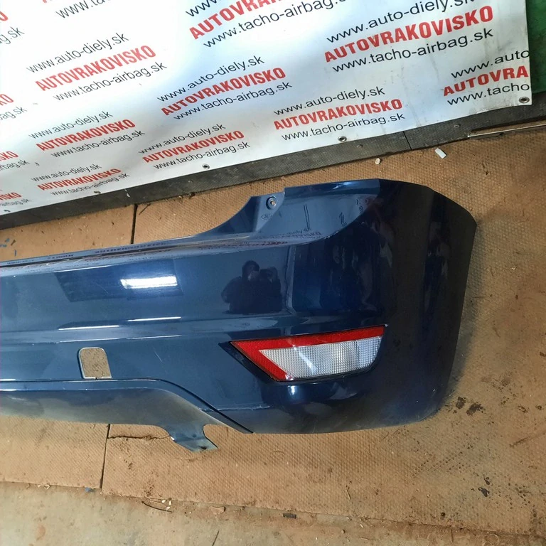 Nárazník zadný Ford Focus MK2 HB facelift