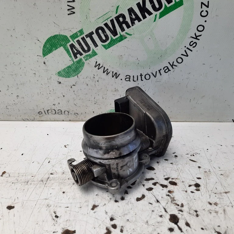 Škrtiaca klapka BMW 120D 2.0 D B80201247