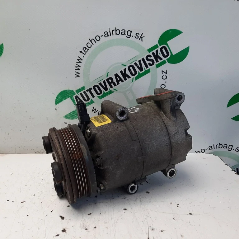 Kompresor klimatizácie Ford Focus MK2 1.6i 3M5H-19D629-PH