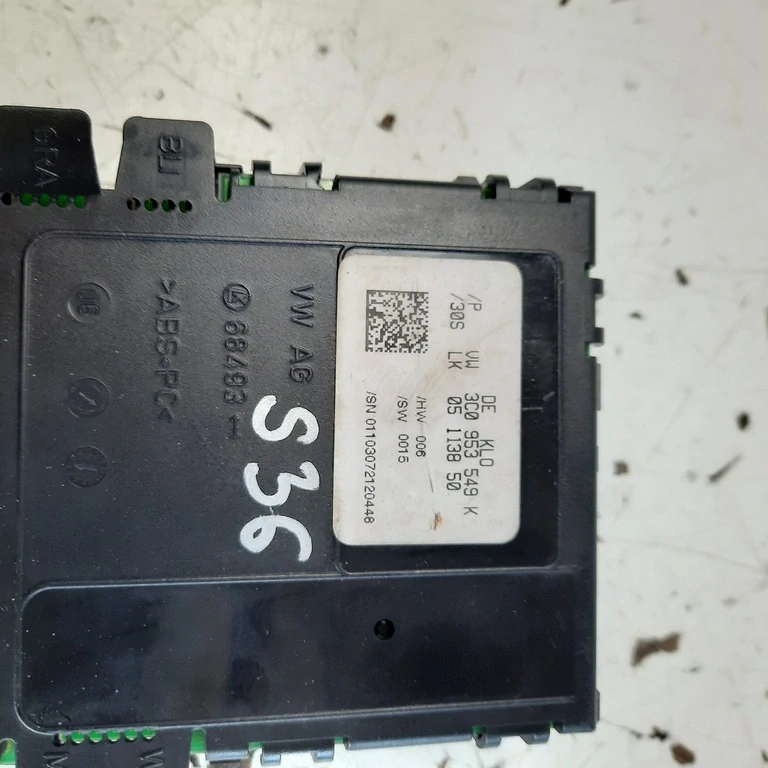 Snímač uhla volantu Volkswagen Passat B6 3C0953549K