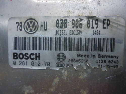 Riadiaca jednotka motora VW Passat 1.9 TDi 0281010701