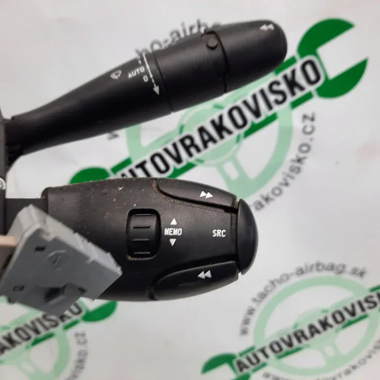 Prepínacia páčka Peugeot 407 96592431XT