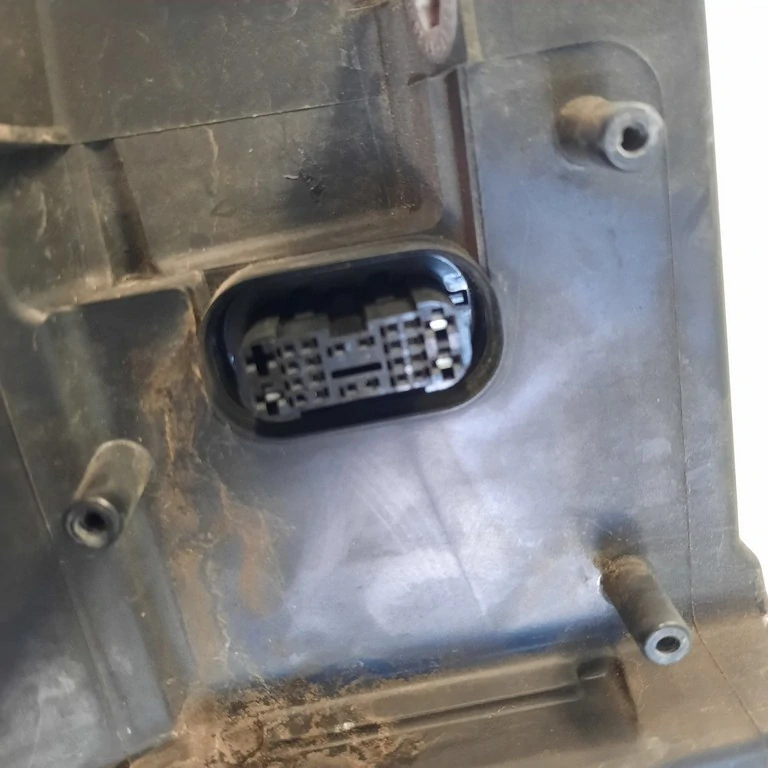 Predné svetlo pravé Audi A6 C6