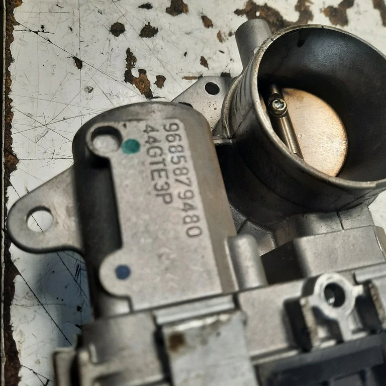 Škrtiaca klapka Citroen C3 II 1.4 9685879480