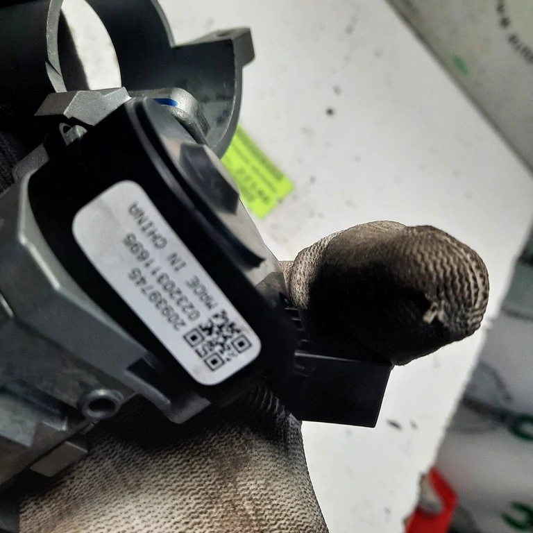 Spínacia skrinka vložka zámku Chevrolet Cruze 20939745