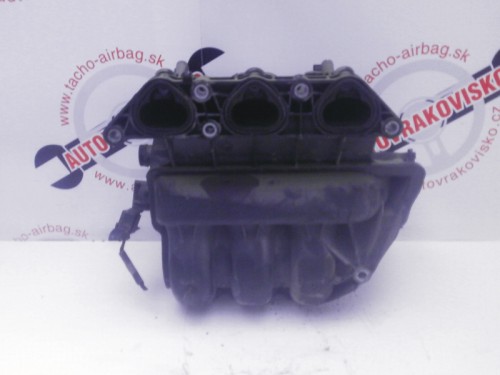 Sacie potrubie Skoda Fabia 1.4 12V 03E129711D