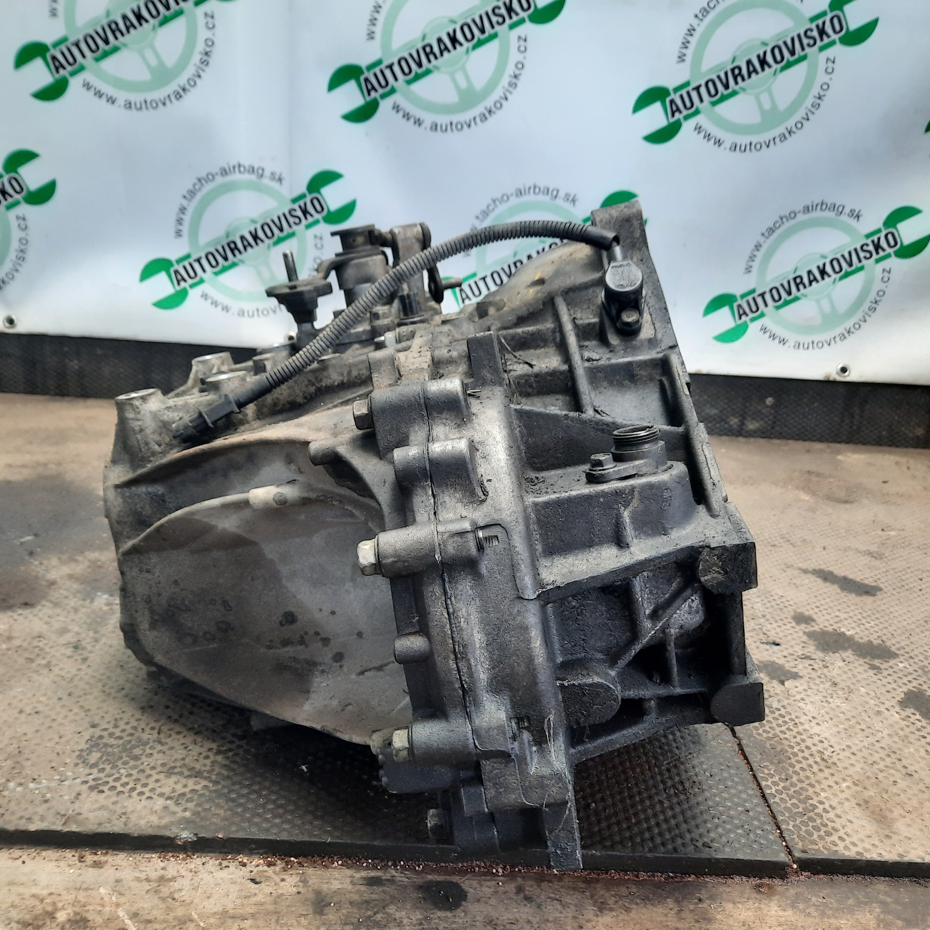 Prevodovka Kia Sportage 1.7 CRDi WDJ6K 957257