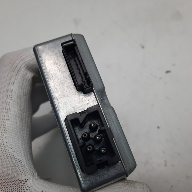 Riadiaca jednotka BMW E60 E61 6135-6957761.01