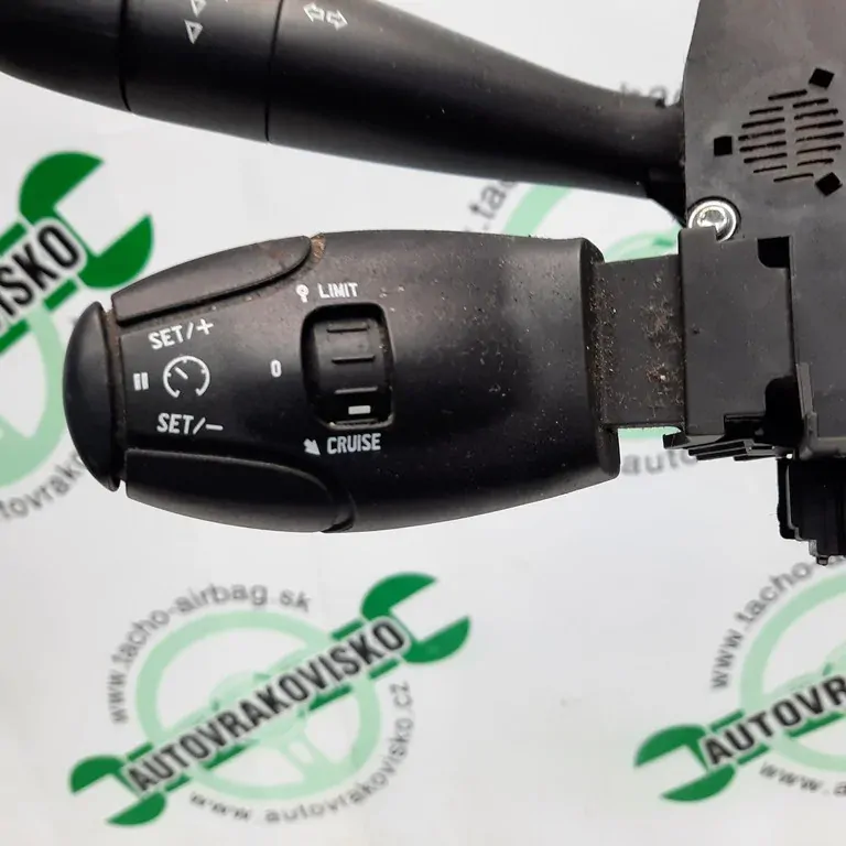 Prepínacia páčka Peugeot 407 96592431XT