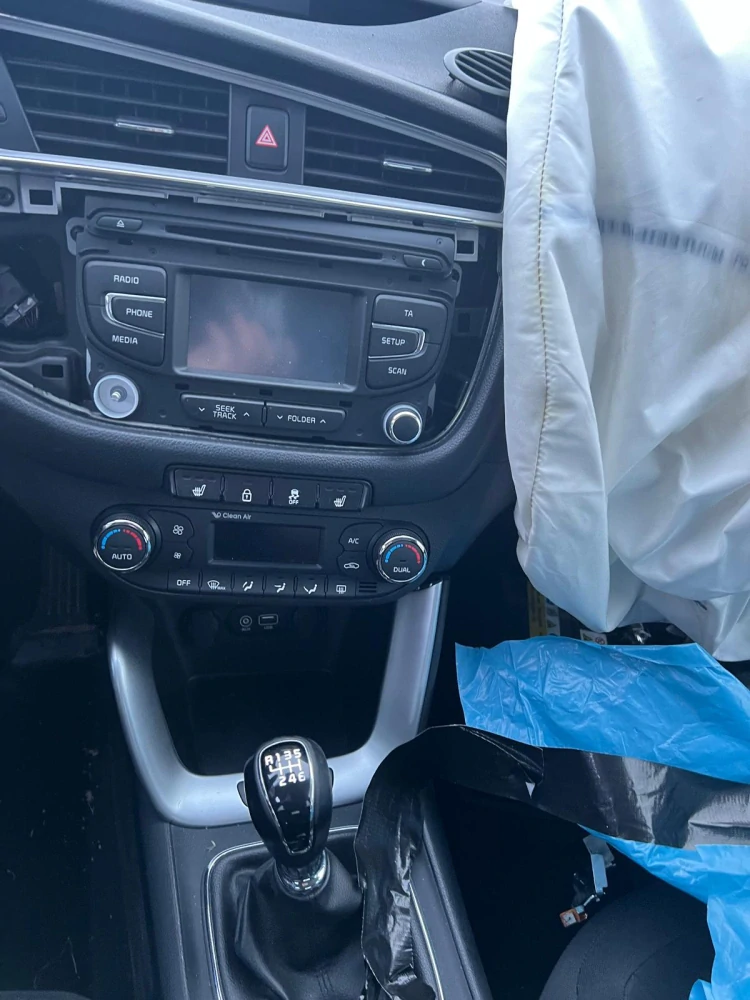 Kia Ceed II HB 1.6 GDi