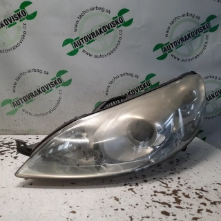 Predné svetlo Peugeot 407 lavé