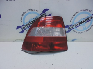 Zadné svetlo Opel Vectra B