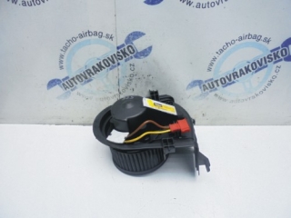 Motorček kúrenia VW Golf III 1H1820021