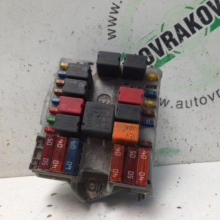 Poistková skrinka Alfa Romeo 147 51742420