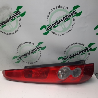 Zadné svetlo Ford Fiesta facelift ľavé