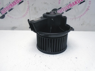 Motorček kúrenia Peugeot 206 Behr 64245 01