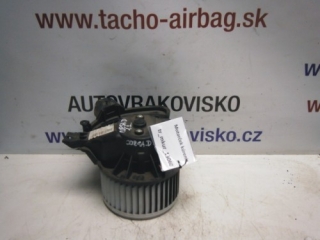 Motorček kúrenia Opel Corsa D