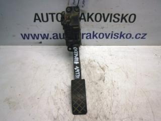 Akceleračný pedál Skoda Octavia