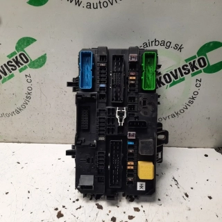 Poistková skrinka Opel Astra H 13206762